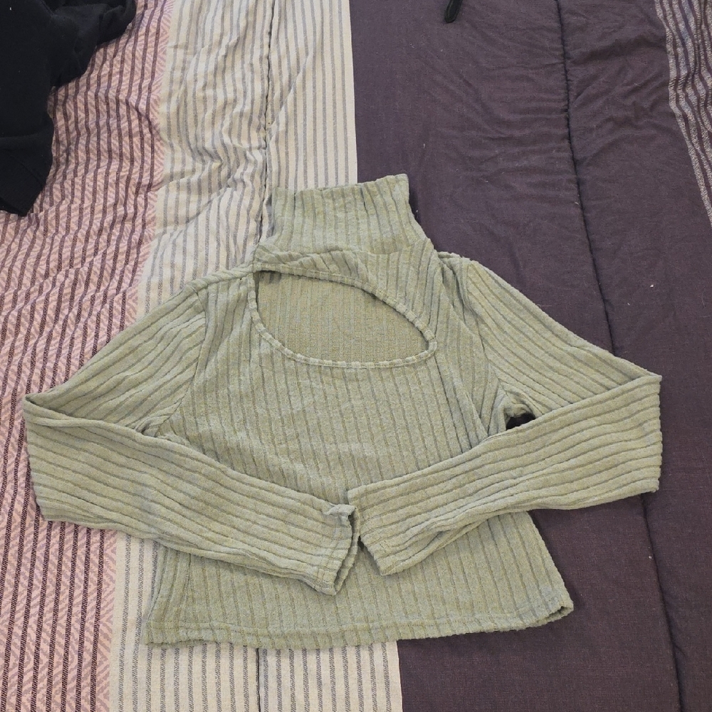 SHEIN Cut Out Turtleneck Asymetrical  Green Top